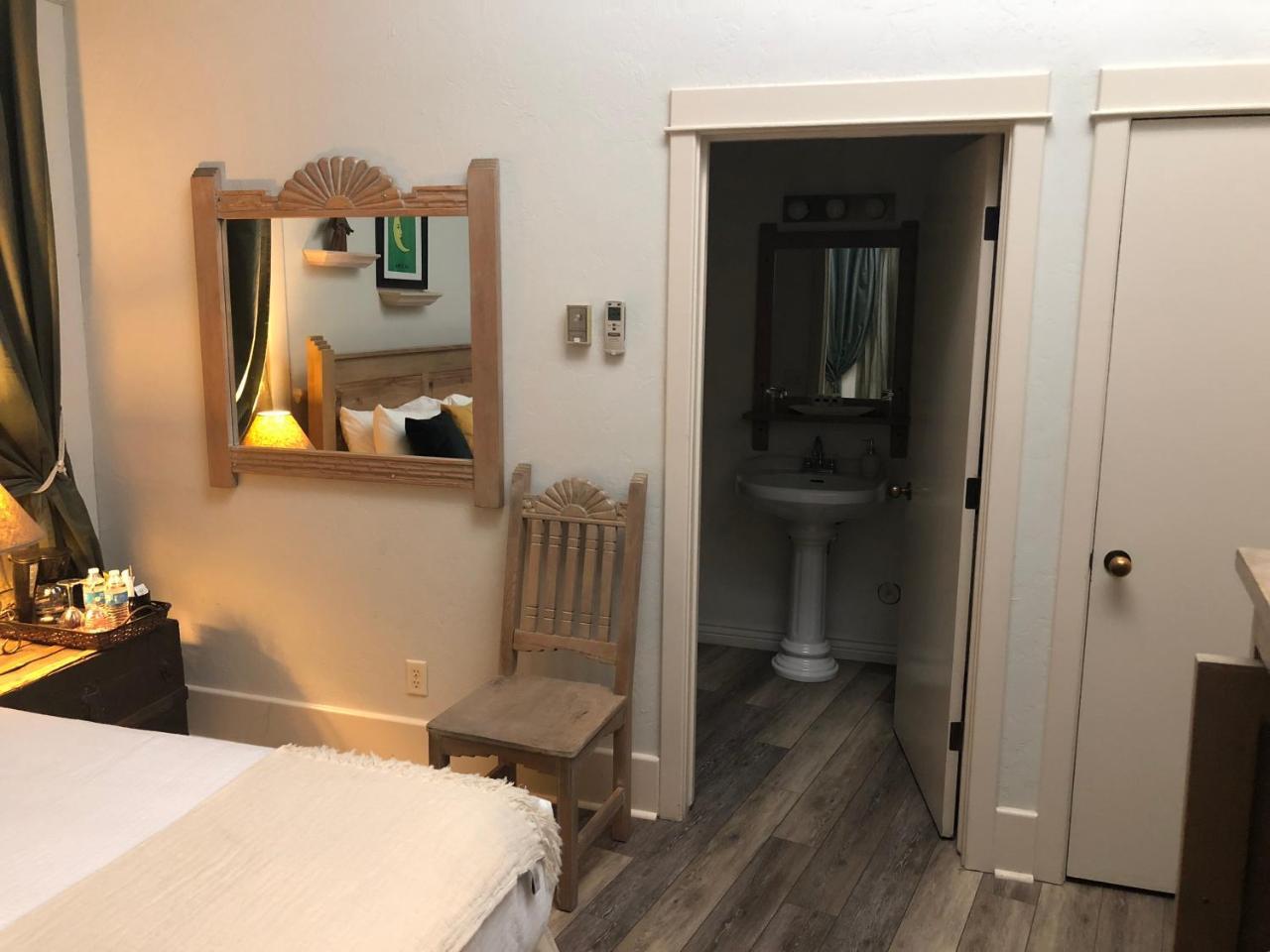 Hotel San Ramon Бисби Экстерьер фото